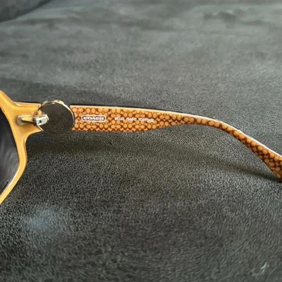 Authentic Coach Tortoise Bell Sunglasses - Picture 8 of 10